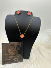 Load image into Gallery viewer, Set clover cadena &amp; aretes
